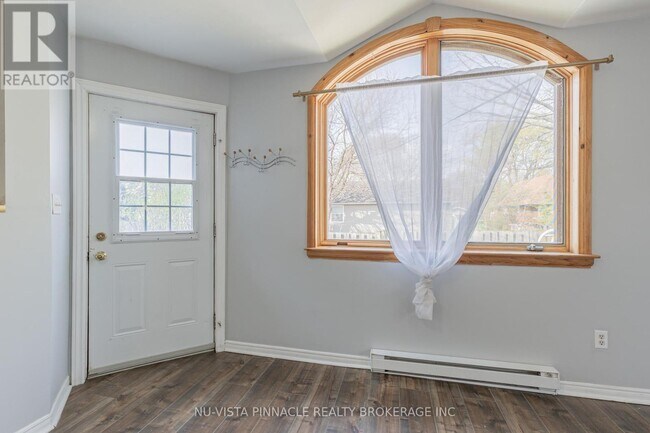 132 Wharncliffe Rd N in London, ON - Building Photo - Building Photo