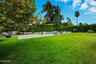 5101 Vanalden Ave in Los Angeles, CA - Building Photo - Building Photo