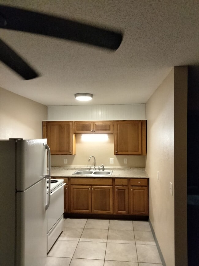 37921 Tlc Ln, Unit C in Dade City, FL - Building Photo - Building Photo