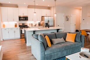 1001 Canary Pepper Dr in Durham, NC - Building Photo