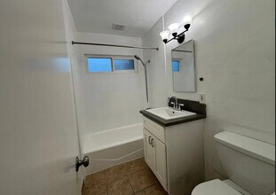 Windsor 526 in Glendale, CA - Building Photo - Building Photo