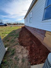 4823 Drake Rd in Cedar Hill, TN - Foto de edificio - Building Photo