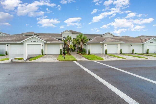 43992 Boardwalk Loop in Punta Gorda, FL - Building Photo - Building Photo