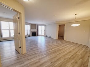 10311-10111 111 St NW in Edmonton, AB - Building Photo - Building Photo