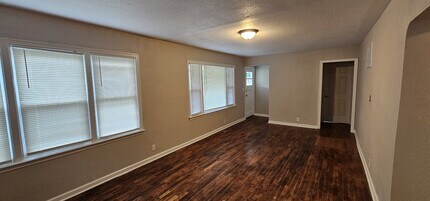 2271 N Minnesota St in Wichita, KS - Building Photo - Building Photo