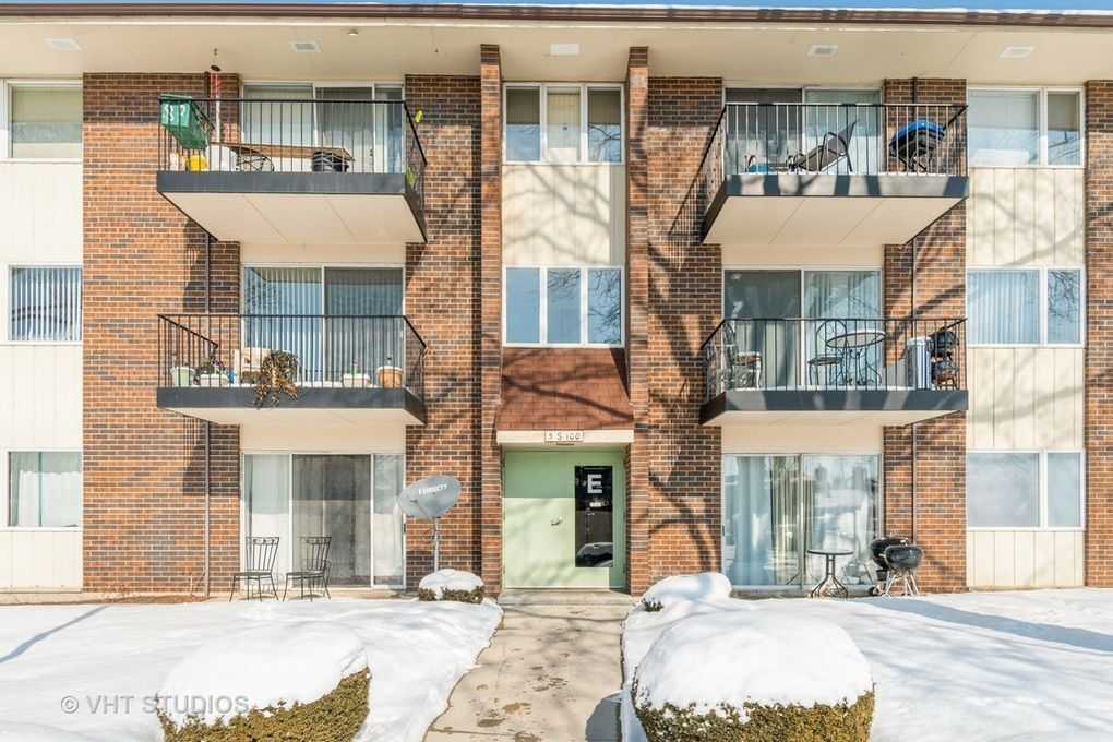 5S100 Pebblewood Ln in Naperville, IL - Foto de edificio