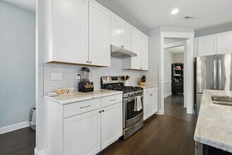 605 Robert Frost Rd in Chesapeake, VA - Building Photo - Building Photo