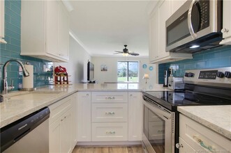 5323 SE Miles Grant Rd in Stuart, FL - Building Photo - Building Photo