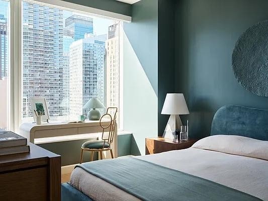 550 Tenth Avenue in New York, NY - Foto de edificio - Building Photo