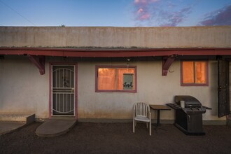 1322 Fairhaven Ave SW in Albuquerque, NM - Building Photo - Building Photo