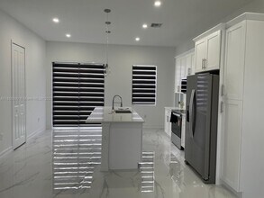 425 Majors Ave S in Lehigh Acres, FL - Building Photo - Building Photo