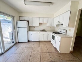 606 SW 5th Ave in Fort Lauderdale, FL - Building Photo