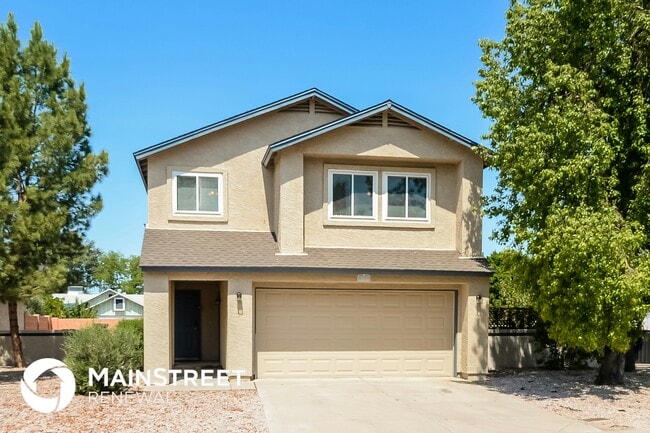 property at 921 S Val Vista Dr
