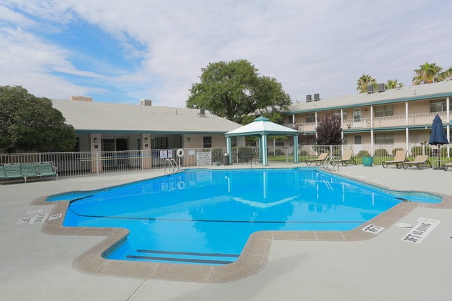 Edgemere Apartments