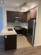 3270 Sheppard Ave E in Toronto, ON - Building Photo - Building Photo