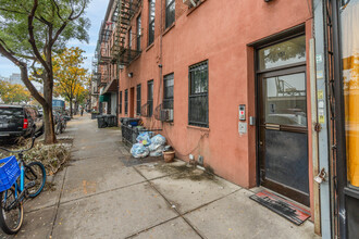 151 Columbia St in Brooklyn, NY - Foto de edificio - Building Photo