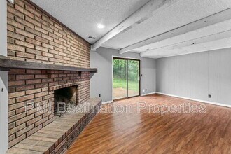 16107 W 141st Terrace in Olathe, KS - Foto de edificio - Building Photo