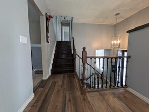 98 Glendale Rd in Belleville, ON - Building Photo - Building Photo