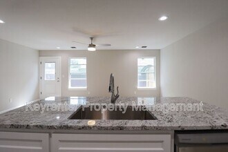 214 N Cleveland Ave in Sand Springs, OK - Building Photo - Building Photo