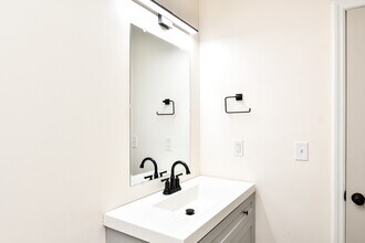 10 Orleans Ct, Unit 10 orleans court in Greenville, SC - Building Photo - Building Photo