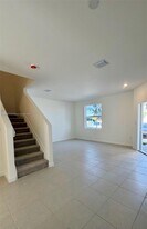 15608 SW 276th Ter in Homestead, FL - Building Photo