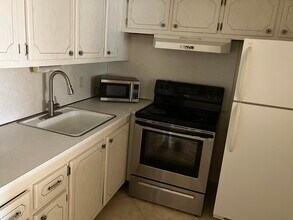 100 Ventnor E in Deerfield Beach, FL - Building Photo - Building Photo