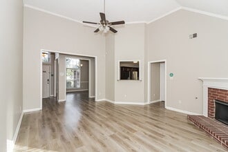 4845 Shadow Pine Cove in Arlington, TN - Foto de edificio - Building Photo