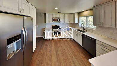 1312 S 44th Ave in Yakima, WA - Building Photo - Building Photo