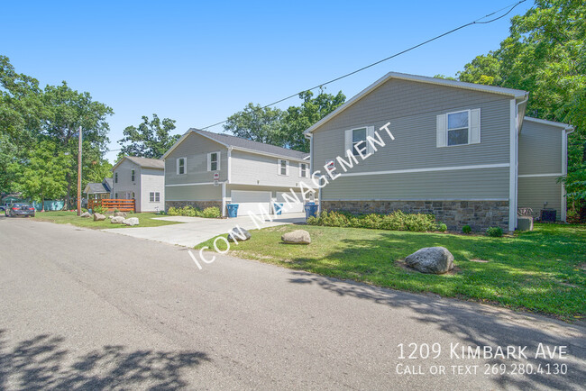 property at 1209 Kimbark Ave