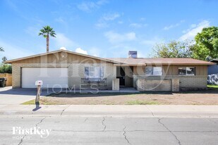 3301 W Mountain View Rd in Phoenix, AZ - Building Photo