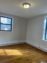 58 Magnolia St-Unit -B2 in Hartford, CT - Foto de edificio - Building Photo