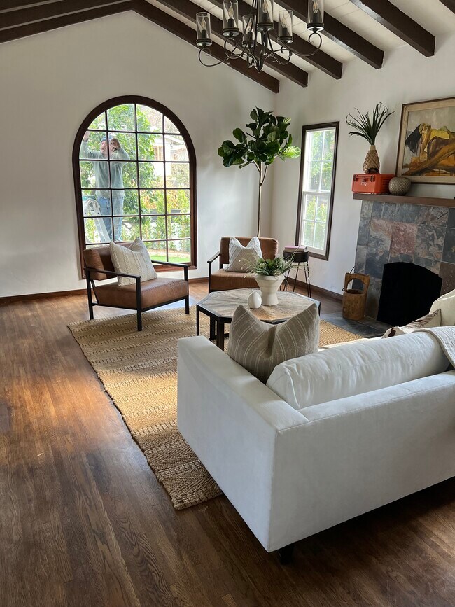 2201 Avon St Rentals in Los Angeles, CA