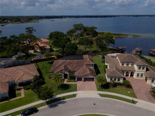 property at 4100 Isle Vista Ave