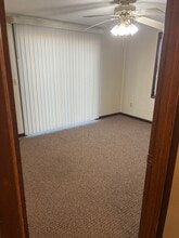 1001 14th St, Unit Triplex in Silvis, IL - Building Photo - Building Photo