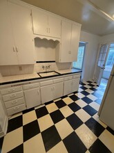 1120 Arkansas St in Norman, OK - Building Photo - Building Photo