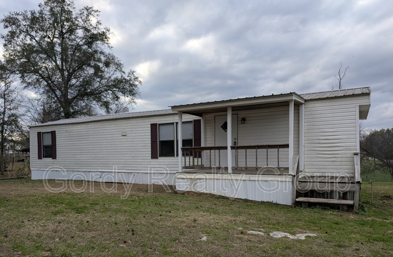 3123 Camp Rd in Marianna, FL - Building Photo