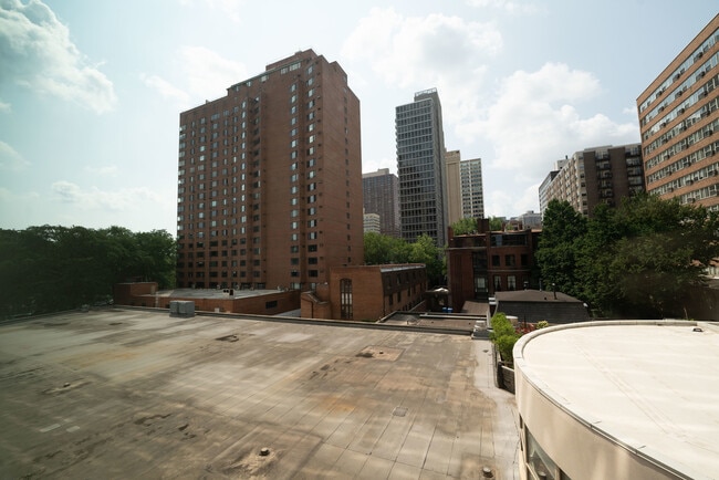 3130 N Lake Shore Dr in Chicago, IL - Building Photo - Building Photo