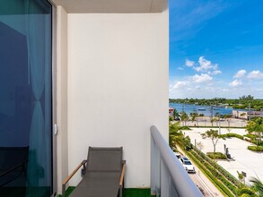 209 N Ocean Dr-Unit -ID1047786P in Hollywood, FL - Building Photo - Building Photo