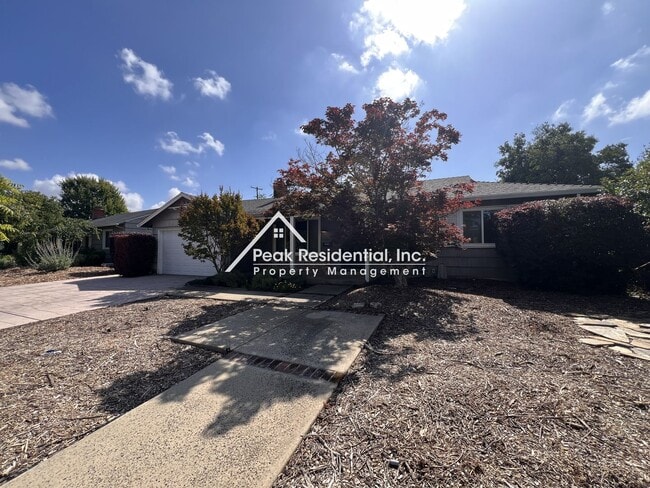 3240 St Mathews Dr in Sacramento, CA - Building Photo - Building Photo