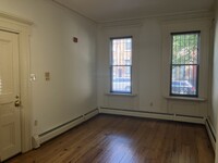 930 N 5th St, Unit #1 in Philadelphia, PA - Foto de edificio - Building Photo