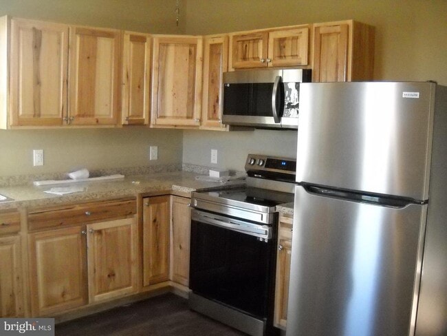 property at 662 Passage Rd