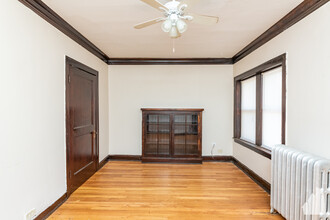 7731 N Sheridan Rd, Unit 55-1 in Chicago, IL - Foto de edificio - Building Photo