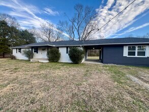 157 Quail Dr in La Vergne, TN - Building Photo - Building Photo