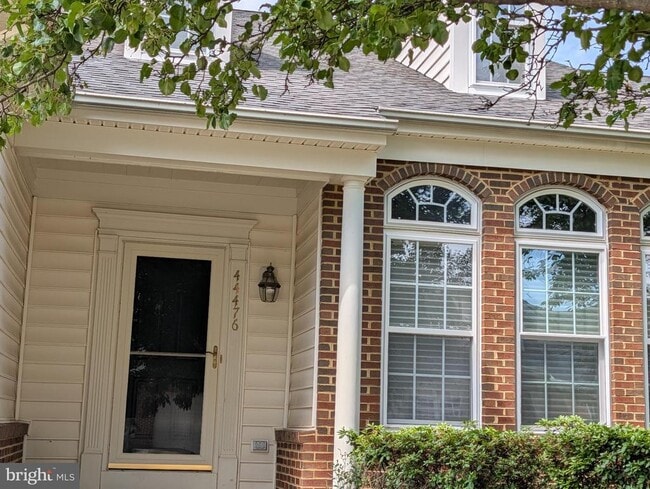 property at 44476 Livonia Terrace