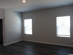 334 Sandridgebury Dr in Little River, SC - Foto de edificio - Building Photo