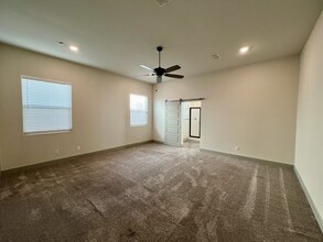 5907 Ocean Jasper Drive in Bakersfield, CA - Building Photo - Building Photo