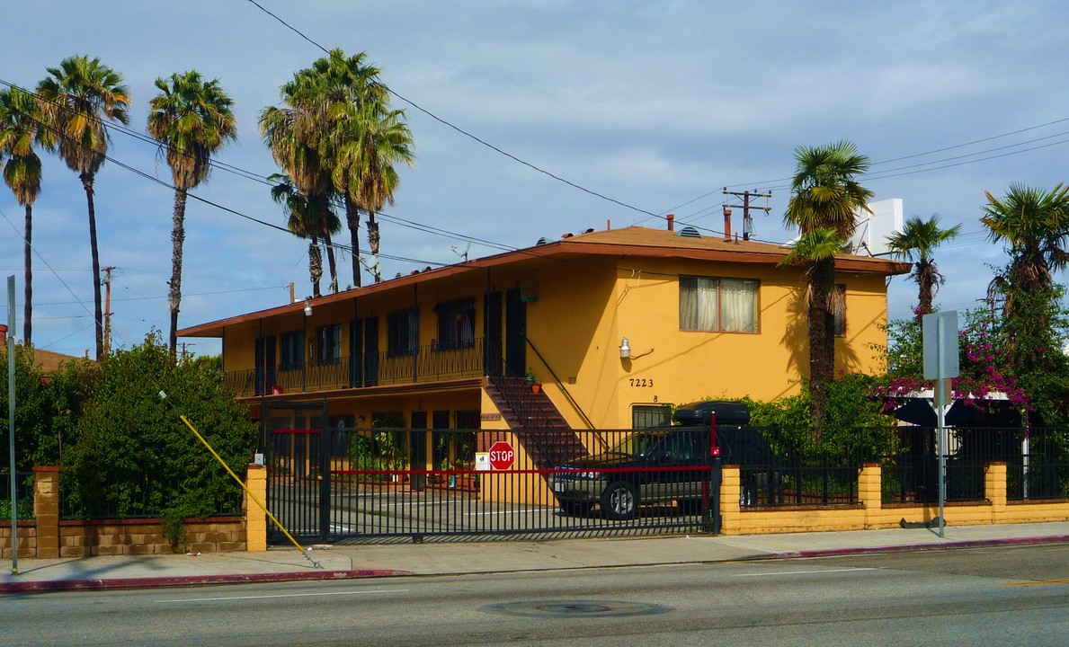 7223 Santa Fe Ave in Huntington Park, CA - Building Photo