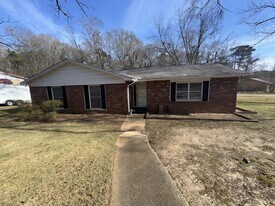 4702 Rowland Ave in Columbus, GA - Building Photo