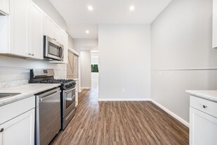 300-302 Soundview Ave in Fairfield, CT - Building Photo