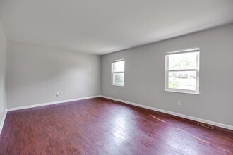 3091-3097 E Stroop Rd in Dayton, OH - Building Photo - Building Photo
